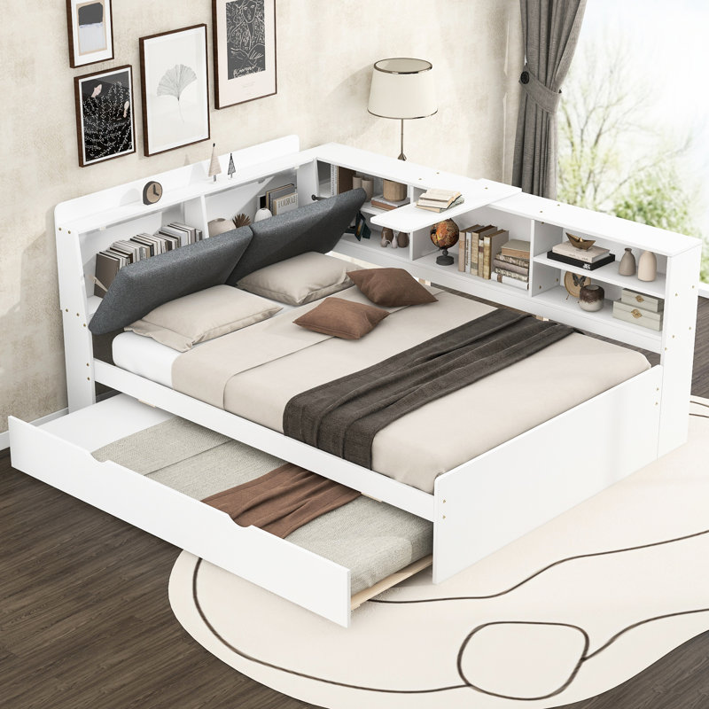 Lit en bois avec lit gigogne, tablettes et tête de lit blanche - Optimisation de l'espace