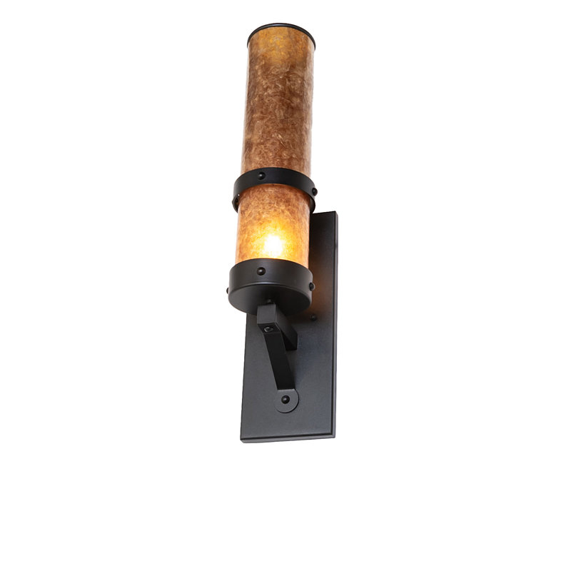 1 - Light Wallchiere