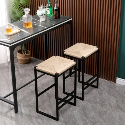 2 tabourets de comptoir avec assise en corde de papier. Base en métal robuste. Style moderne. Capacité de 220 lb. Pour la maison et la cuisine. Barre d'assise sans dossier facile à assembler, vis élégantes et lisses, capacité, L 15,74 po