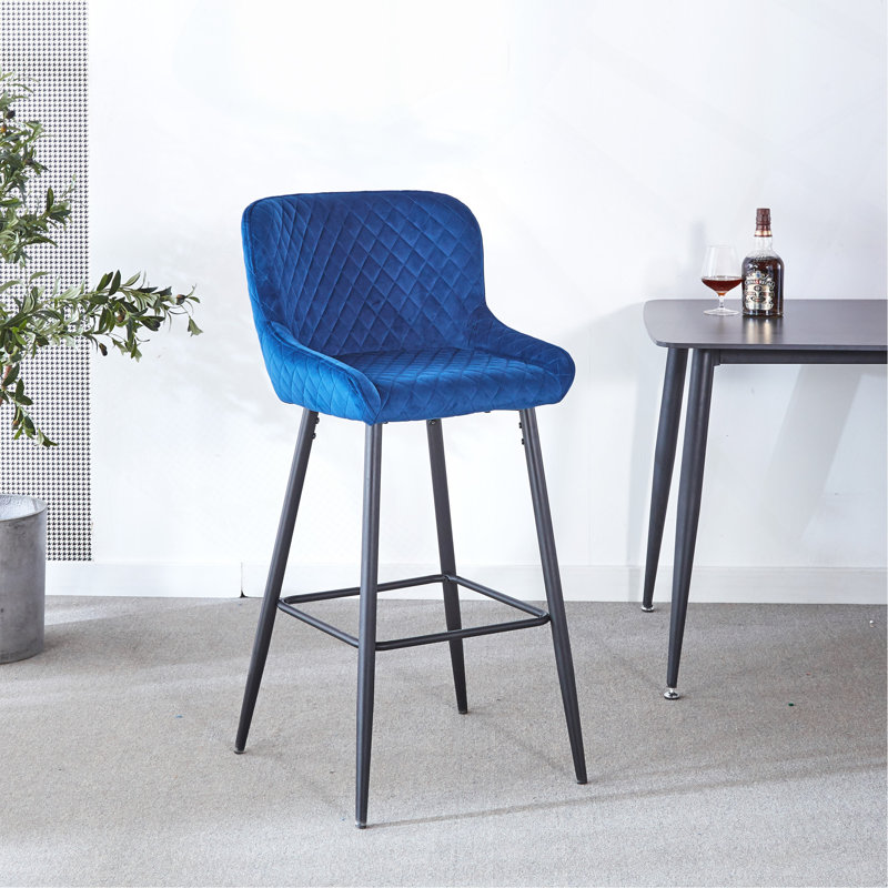 Tabouret de bar à hauteur de comptoir, ensemble de 2, pieds en métal noir, revêtement en velours pour pub, restaurant, îlot de cuisine (bleu)