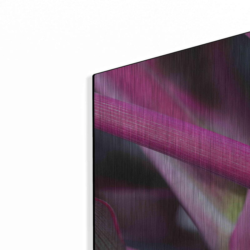 «The Pink Guardsman» par Epic Portfolio, art mural en métal, H 36 po x l 24 po