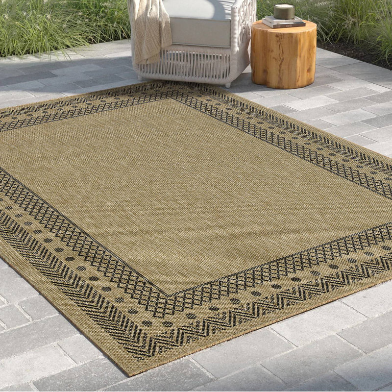 Tapis intérieur / extérieur, Rectangulaire 7 pi 10 po x 10 pi 3 po, Naturel/noir