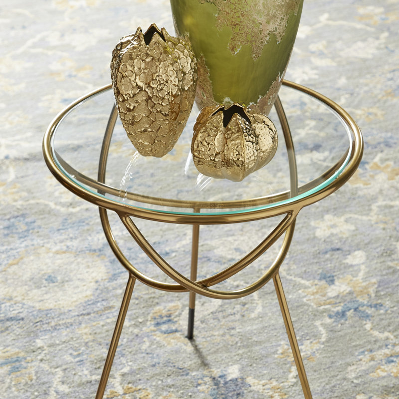 Pores Glass Table Vase