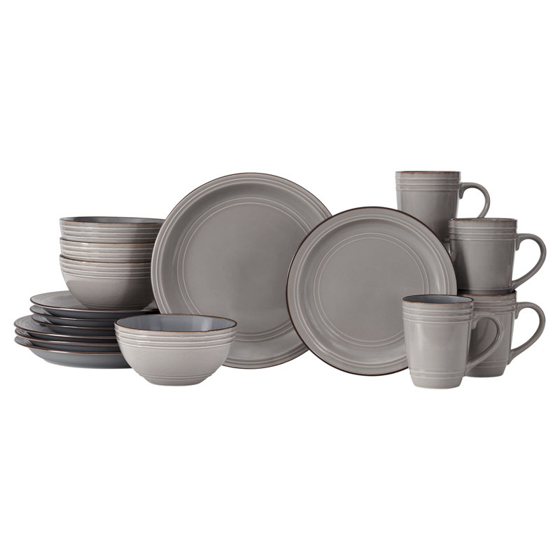 Ivory Ceramic Ribbed 16-Piece Dinnerware Set for 4