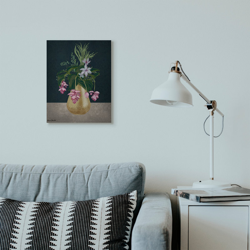 « gold vase rose fleur » par karen dreyfus-impression sur image, Toile tendue, H 20 po x l 16 po x P 1,5 po