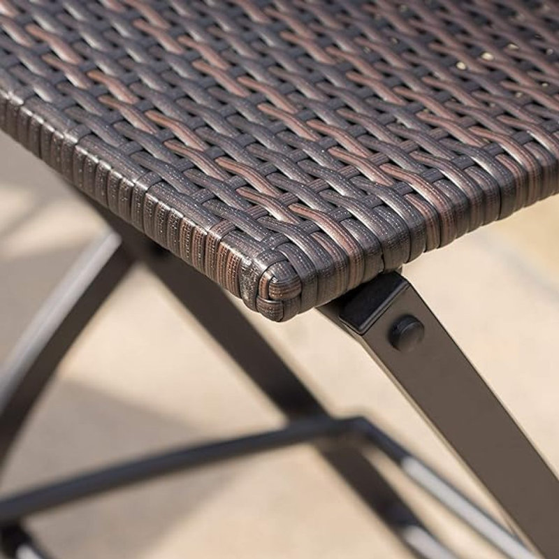 Modern Bar Stool Outdoor Patio Bar Stools, Foldable And Comfortable, Ideal For Relaxing And Entertaining In The Open Air.