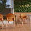 Summer - Ensemble de 4 chaises orange tropical - Pieds en bois de chêne rouge et ensemble de mobilier de salle à manger et de salon en PP