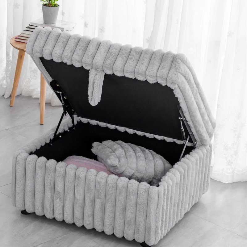 Gris en forme de U avec levage hydraulique. À la mode et pratique pour la maison. Matériaux de style moderne avec rangement modulaire, élévateur, salon doux, chambre à coucher