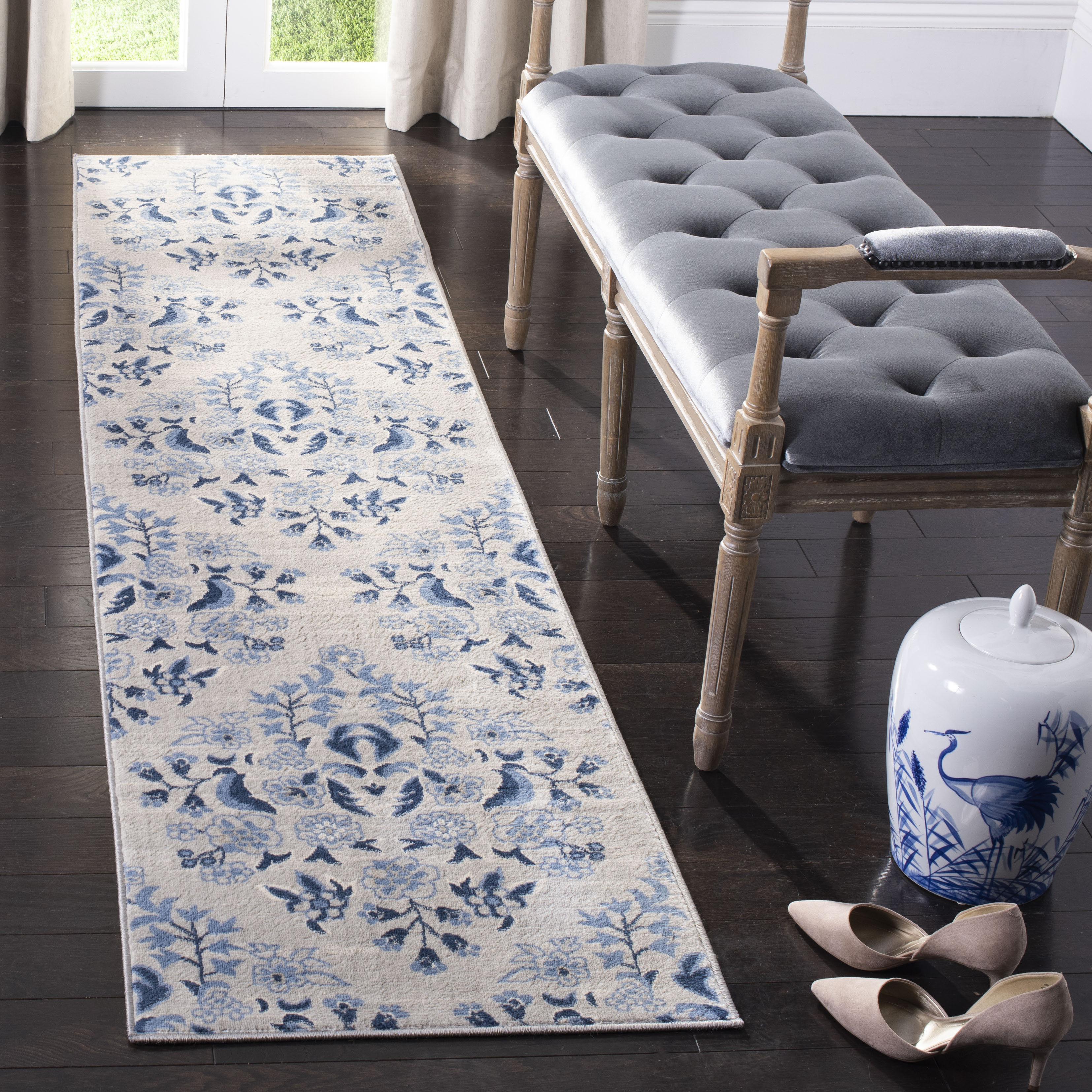 Charlton Home® Chesterfeld Performance Floral / Flower Rug & Reviews ...