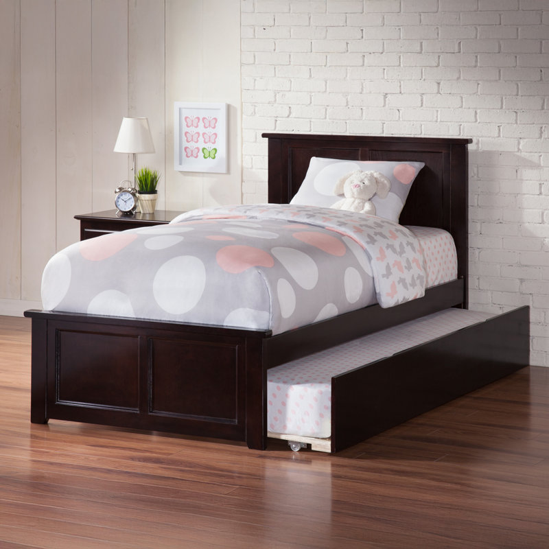 Lit plateforme en bois massif avec lit gigogne Henrichs , Espresso, Lit simple