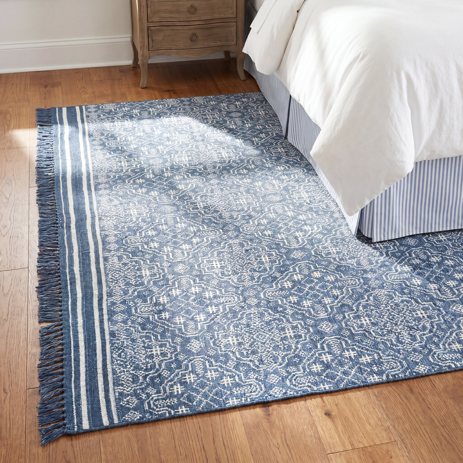 Spillane Navy Gray Hand-Knotted Geometric Rug, Rectangle 7'6" x 9'6"