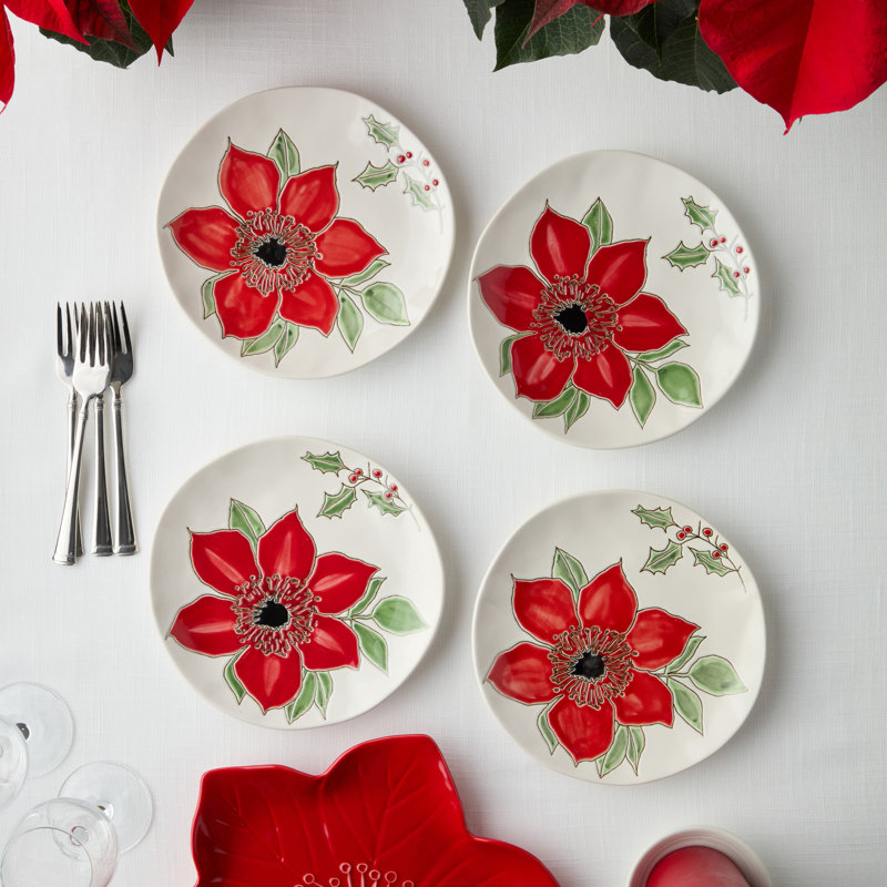 Ensemble de 4 assiettes à dessert Festive Blooms - Quatre assiettes en grès blanc de 8,5 pouces transportant la fleur écarlate audacieuse de la collection à chaque plat du repas des Fêtes.