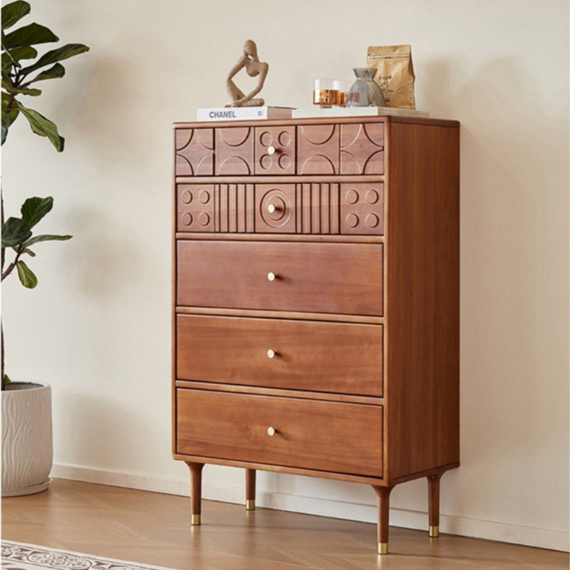 Commode rétro sculptée