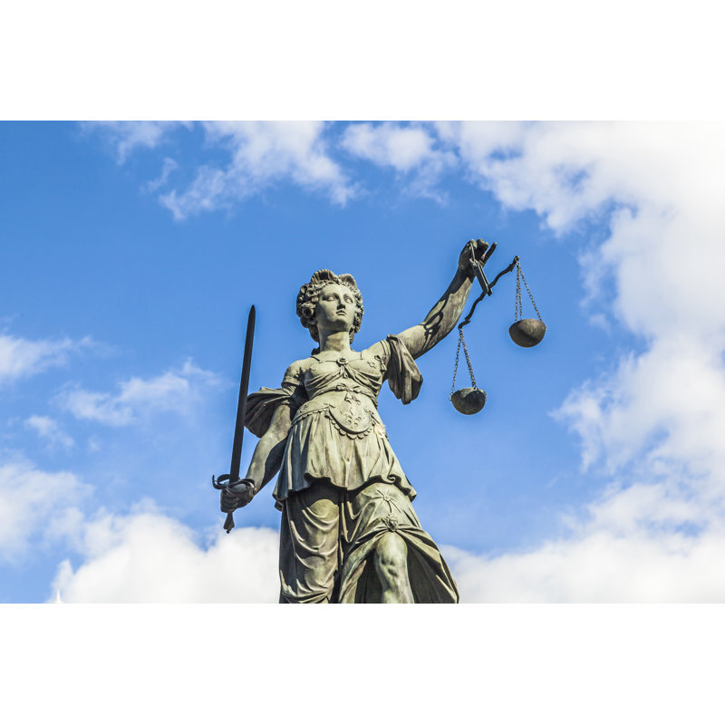 Yvonda Justitia (Lady Justice) par Meinzahn, H 8 po x l 12 po