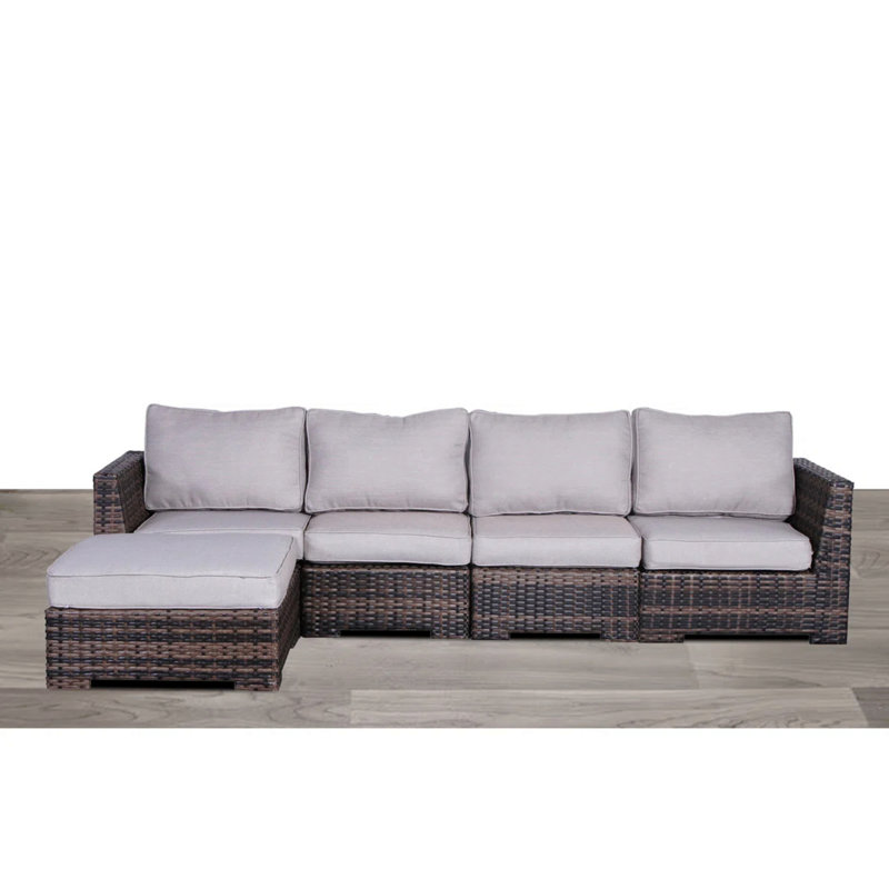 Canapé modulaire d'extérieur en osier de 122 po de largeur avec coussins, entièrement assemblé