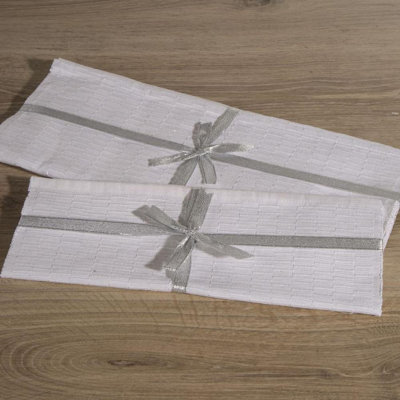 Solid Colour Table Runner