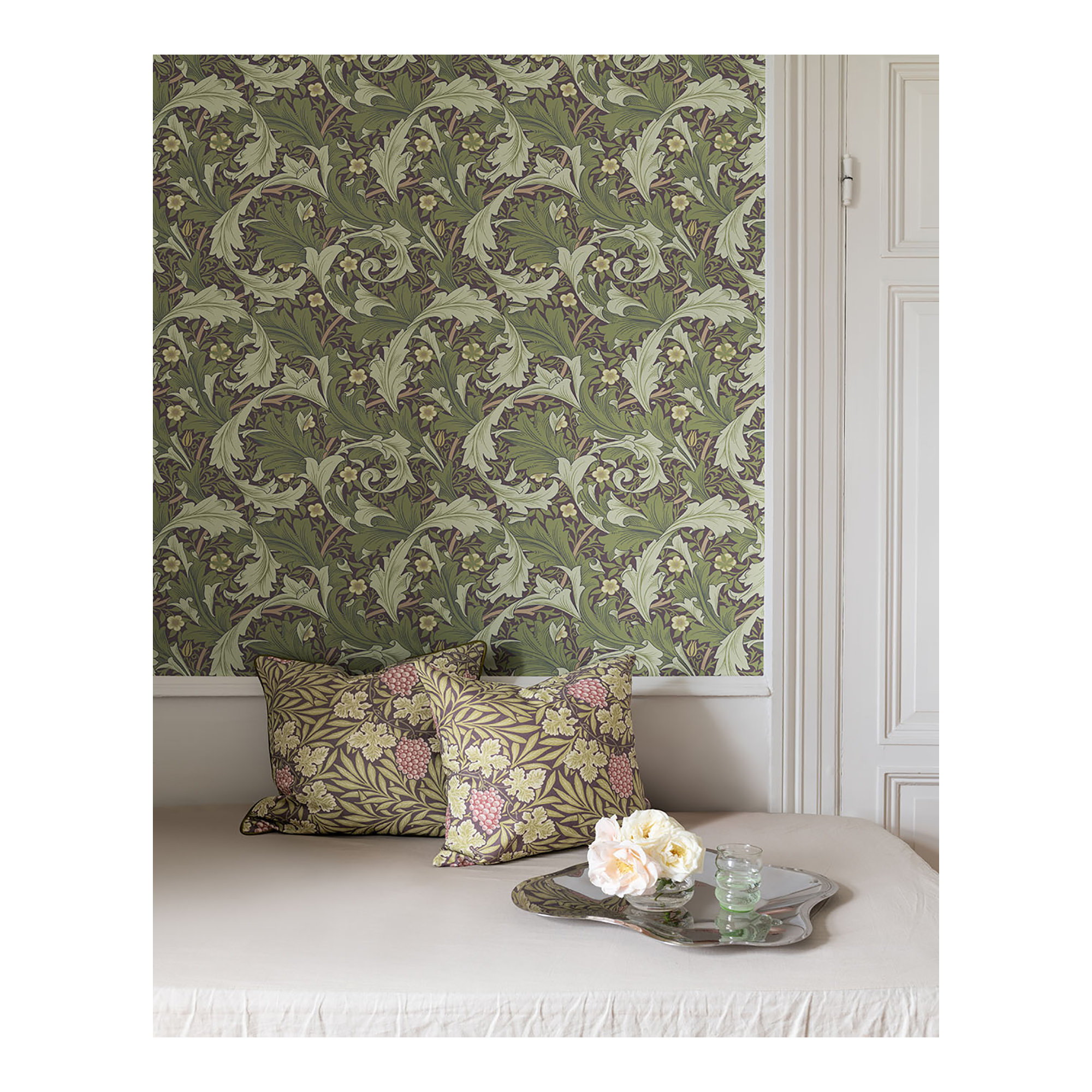 Granville Floral Wallpaper, Plum
