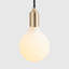 Luminaire suspendu en porcelaine III en laiton
