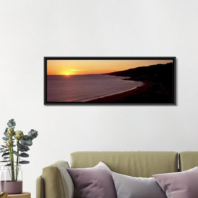 «Malibu Beach at Sunset in Los Angeles County, California», reproduction de photo sur toile