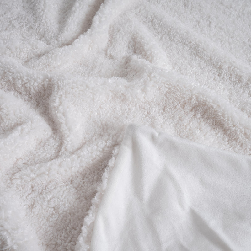 Jeté Teddy, Blanc