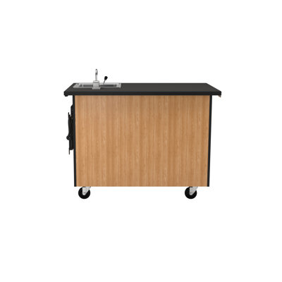 Chariot mobile avec tablettes et lavabo