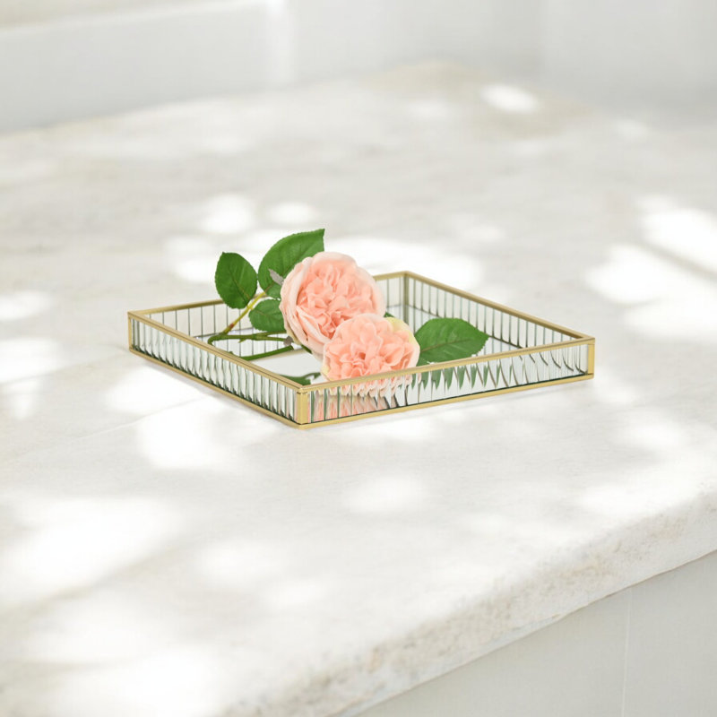 Plateau carré en verre cannelé Veldra, Doré, H 1,25 po x l 9,75 po x P 9,75 po