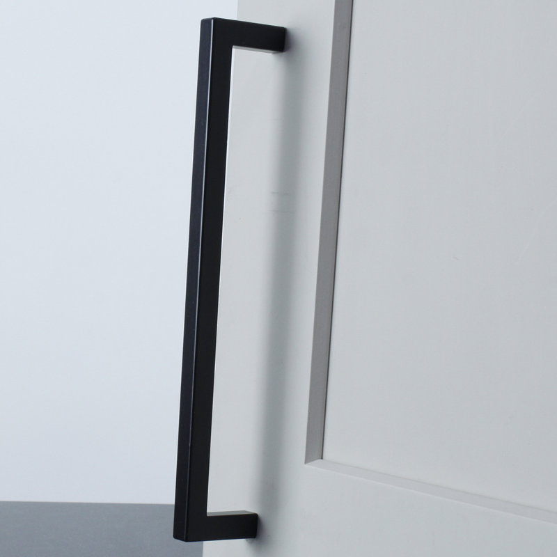 Poignée barre carrée 7 9/16" centré Kai, Noir mat