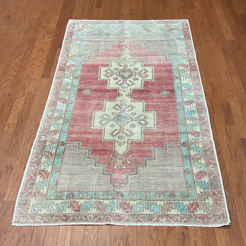 Tapis en laine Oushak fait à la main Bungalow Rose