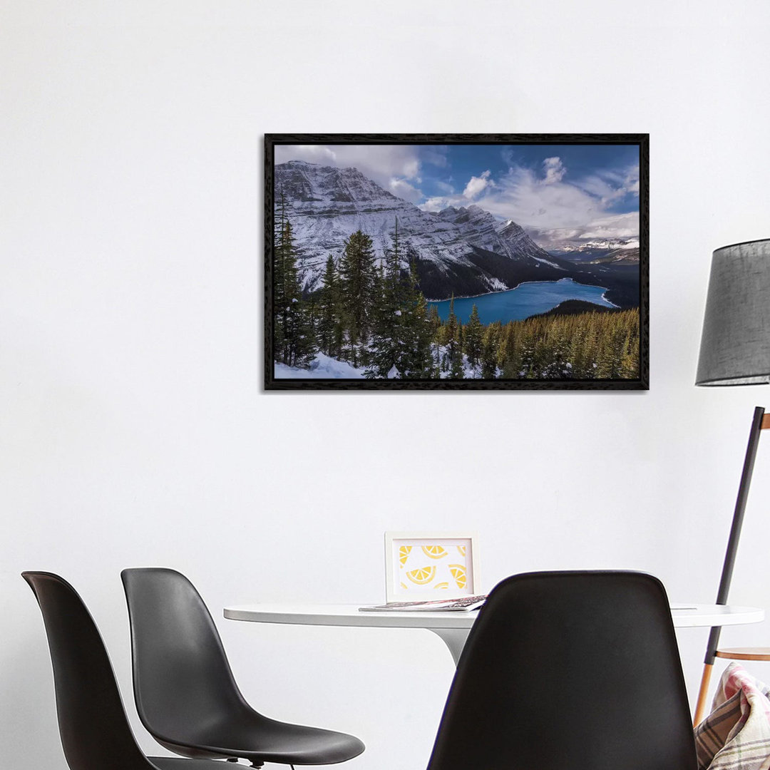 Beautiful Peyto von Sergio Lanza - Galerie-verpackte Leinwand Giclée auf Leinwand