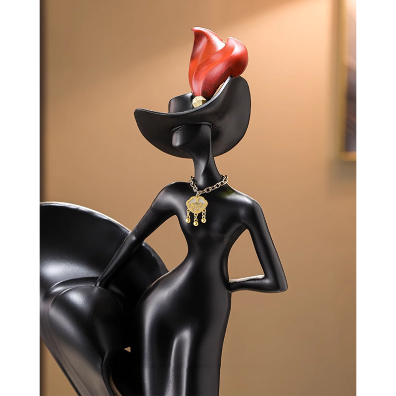 Figurine moderne en résine, Noir
