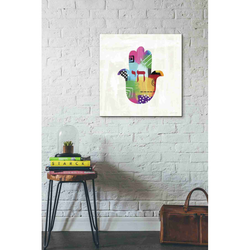 «Chai Hamsa» par Linda Woods, art mural sur toile, H 26 po x l 26 po x P 1,5 po