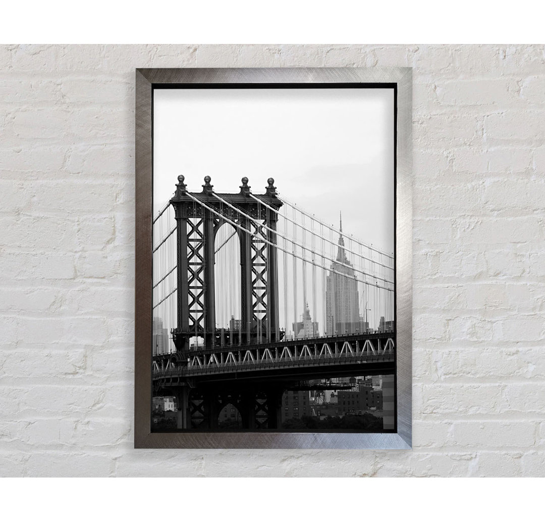 Empire State Through The Bridge - Einzelne Bilderrahmen Kunstdrucke