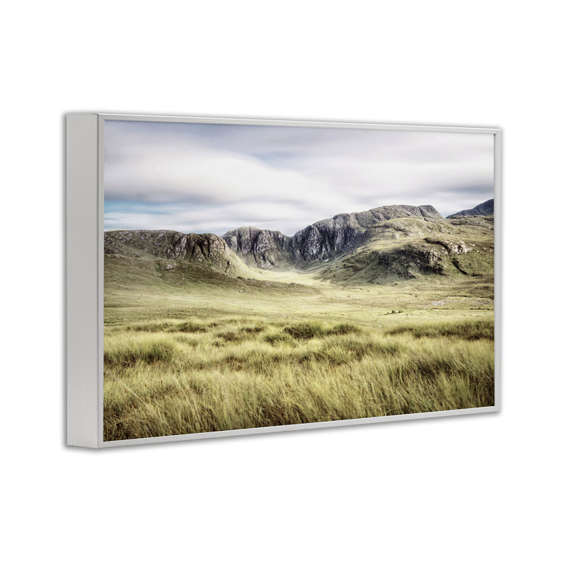 Giclée de campagne irlandaise encadrée, design par Andy Amos, H 12 po x l 18 po, Estampe numérique encadrée blanc bord de mer