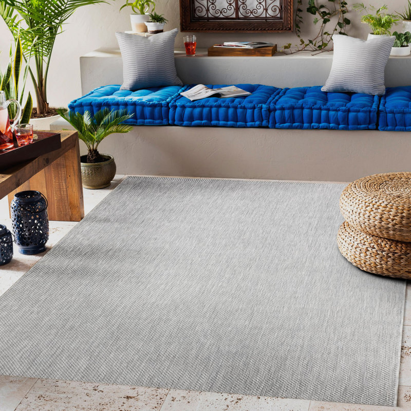 Emily-Jade Solid Colour Indoor / Outdoor Area Rug, Rectangle 140 x 200cm