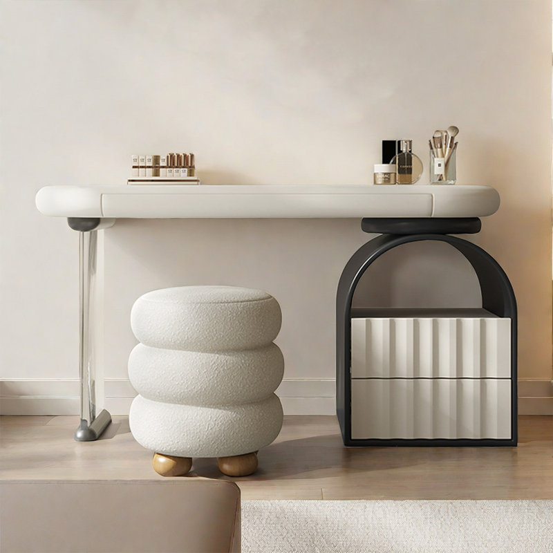Taylee Vanity