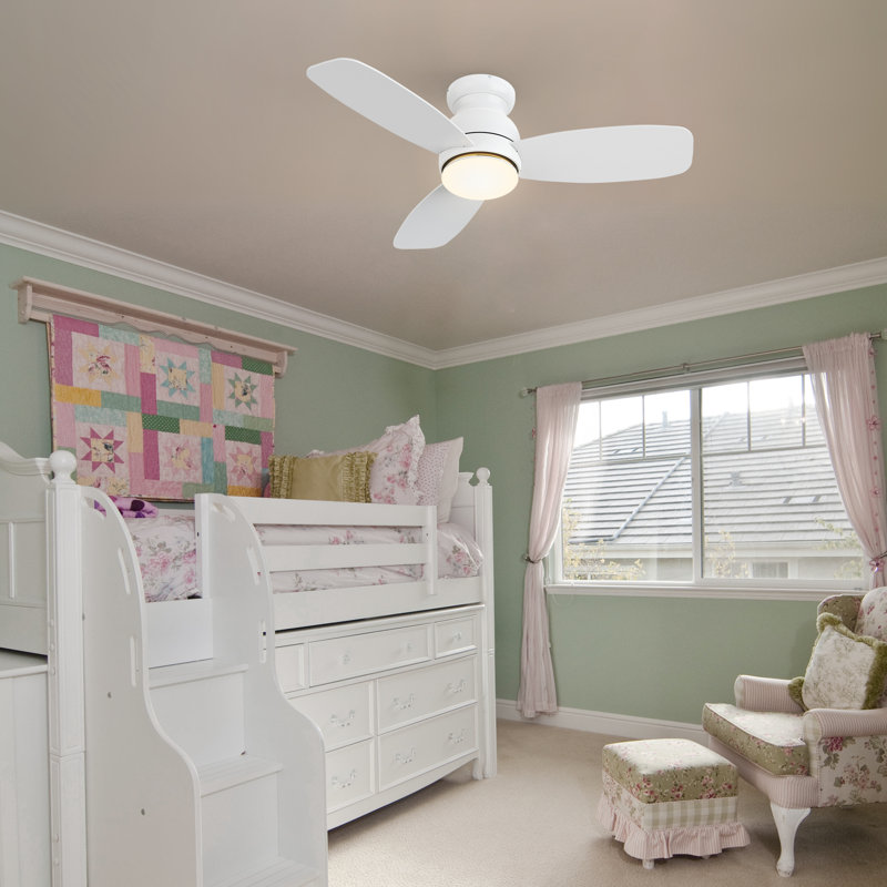 Ventilateur de plafond standard à DEL à 3 pales de 44 po avec télécommande et ensemble d'éclairage inclus, Blanc