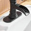 Robinet de salle de bain à un trou-59949161-86970351