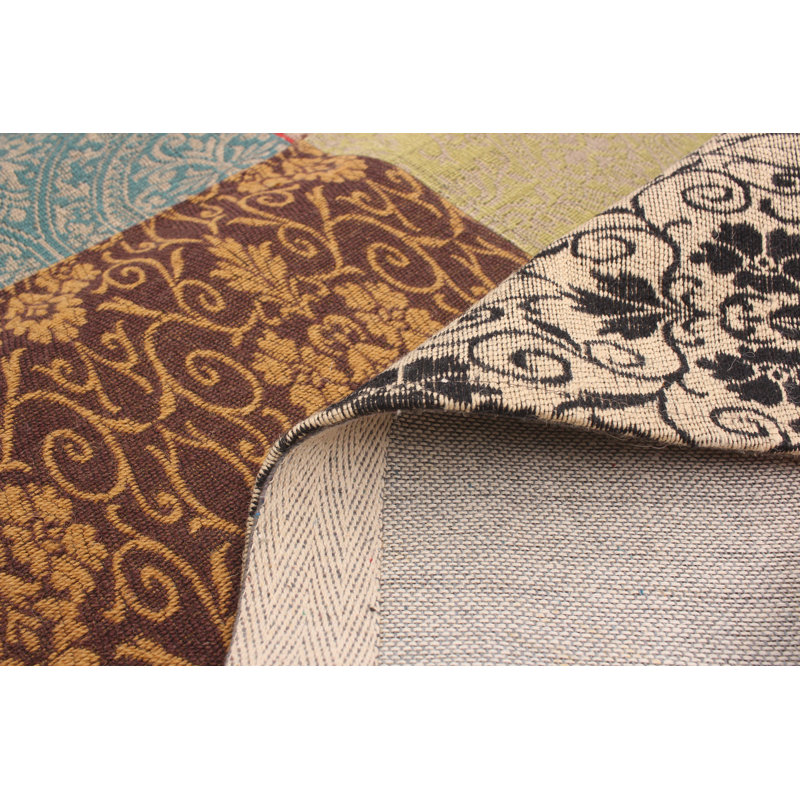 Icarus Chenille Geometric Indoor Rug