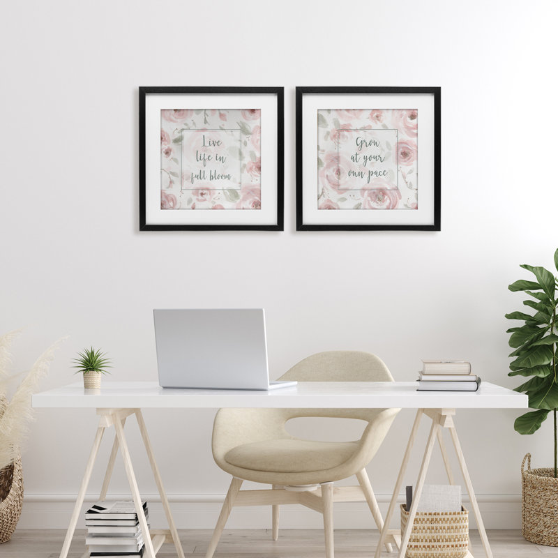 Ensemble de 2 impressions encadrées sous verre Full Bloom at Your Pace Florals, design par Carol Robinson, H 16 po x l 16 po