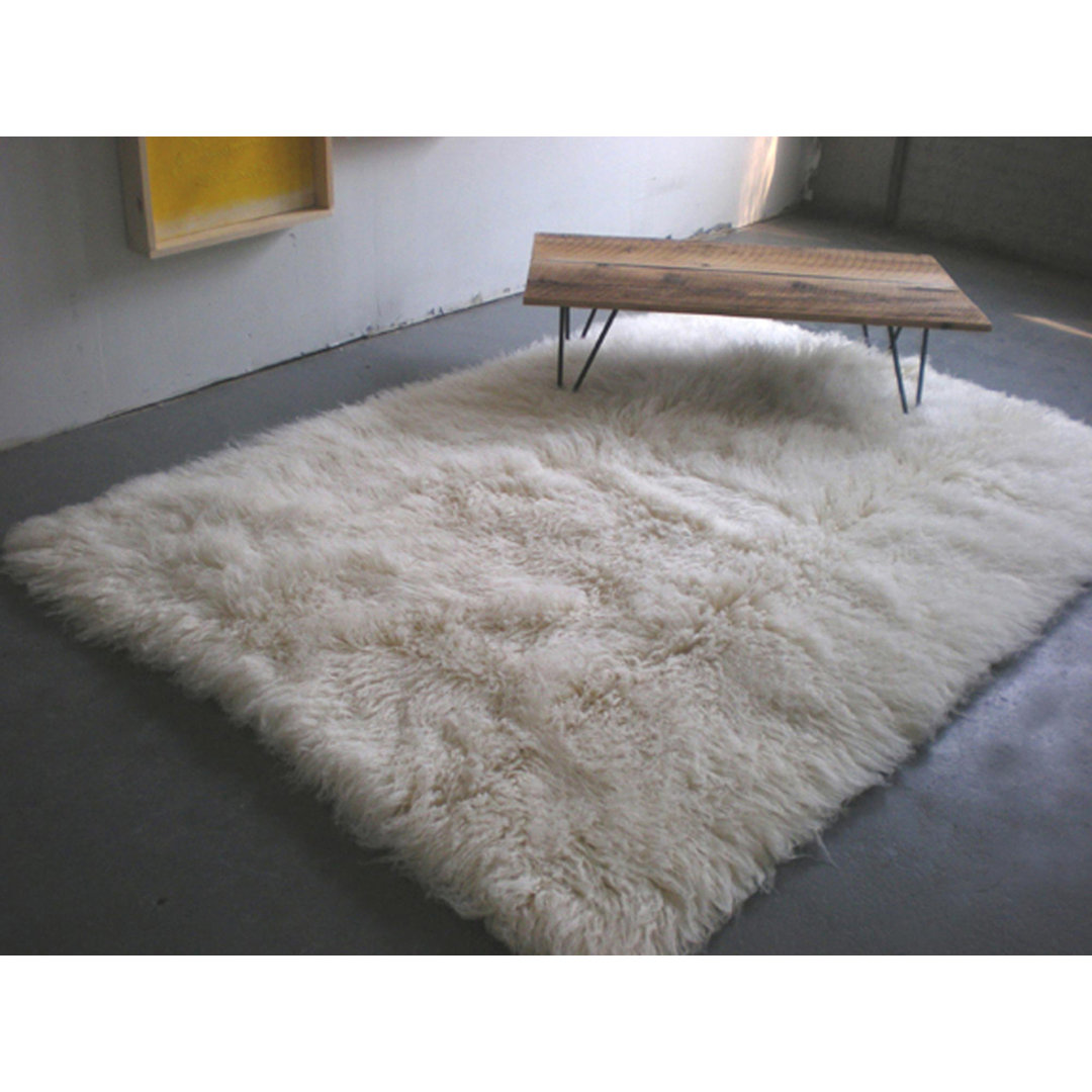 Stylish Greek Flokati Rug. Long 3.5” wool pile. Natural wool area rug. Mercer41 Rug