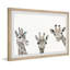 Girafe pose par Marmont Hill - peinture encadrée-2069291579