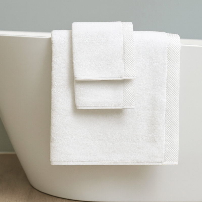 Ensemble de serviettes BedVoyage - Viscose de bambou + coton - 600 g / m² - absorbant et résistant aux odeurs, Indigo