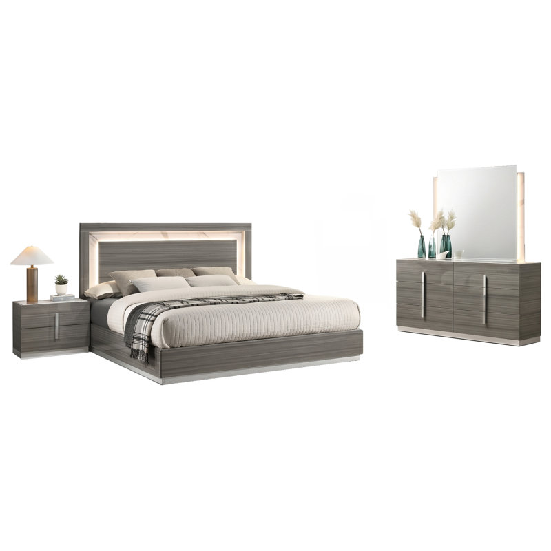 Ensemble de chambre avec très grand lit 4 pièces Hutcheson, 4 Pcs: Bed, Nightstand, Dresser, Mirror, King