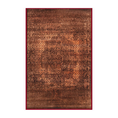 Tapis brun à motif oriental
