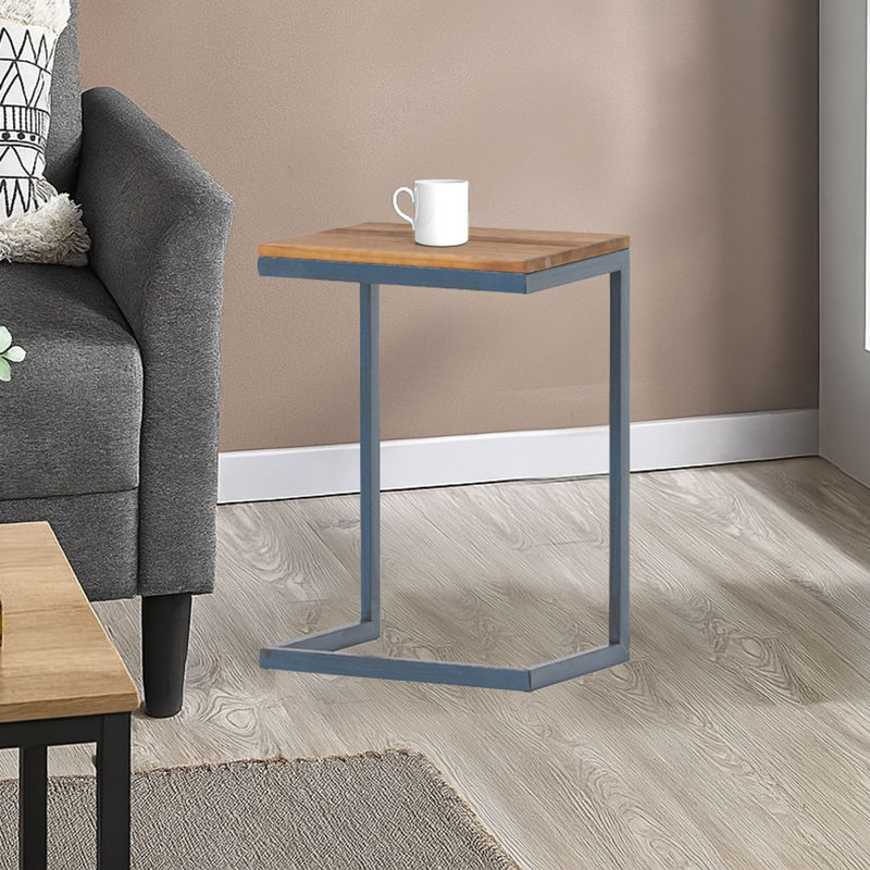 Table d'appoint industrielle en forme de C avec structure en métal et plateau en bois, H 25,52 po x l 18,24 po x P 12,77 po