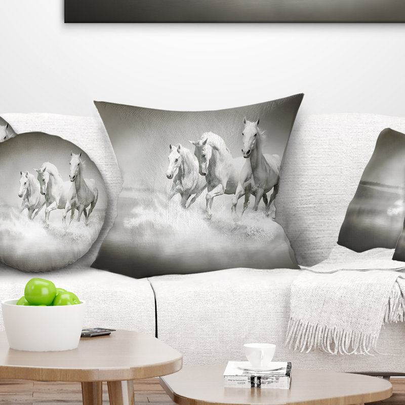 Chevaux d’animaux fonctionnant à travers un coussin d’eau, 16 po x 1 po, Coussin décoratif