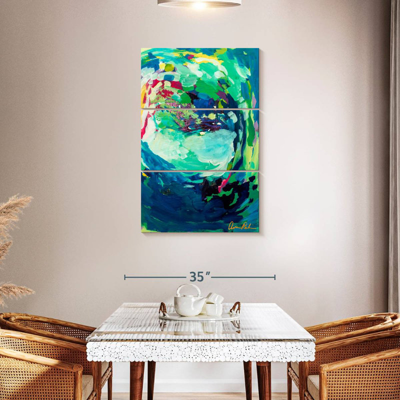 Avery Calico, 45" H x 28" W