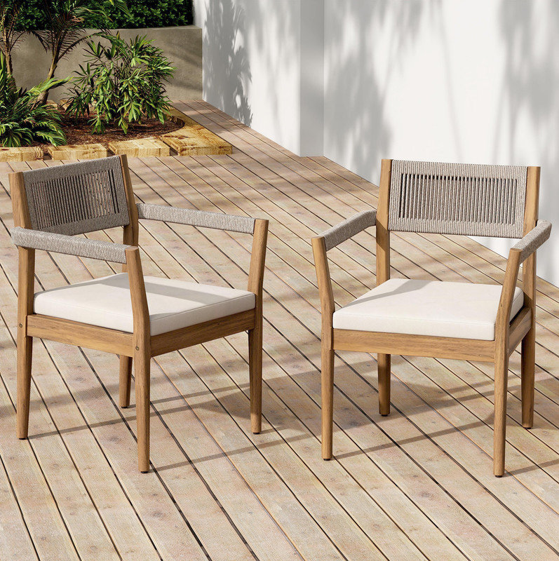 Ensemble de 2 chaises de salle à manger en bois d'acacia tressé - aspect teck avec corde et coussins beiges