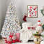 Arbre de Noël 4 pi avec 150 lumières UL colorées et 21 pommes de pin naturelles - 366 pointes en PVC enneigées, branches articulées, support en métal stable, installation facile-118094969