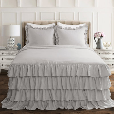 Allison Ruffle Skirt Ruffle Skirt Bedspread Set
